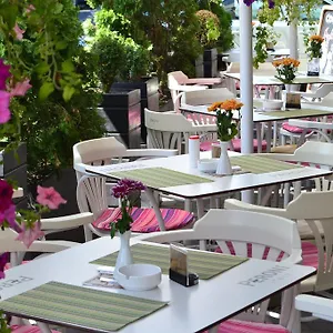 Hotel Les Jardins Carol ****